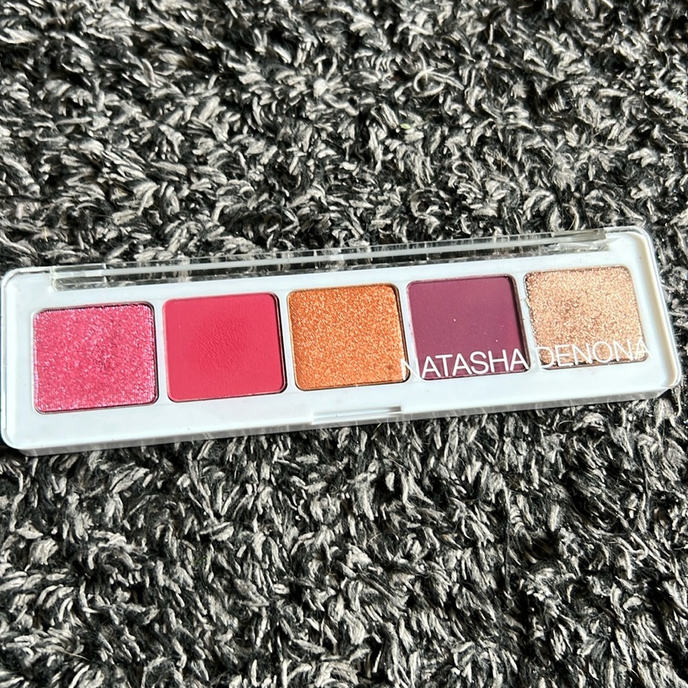 Natasha Denona Cranberry Palette